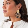 Statement oorbellen met print - goud/beige - Afbeelding 2