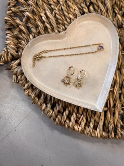 Metalen tray hart white marble